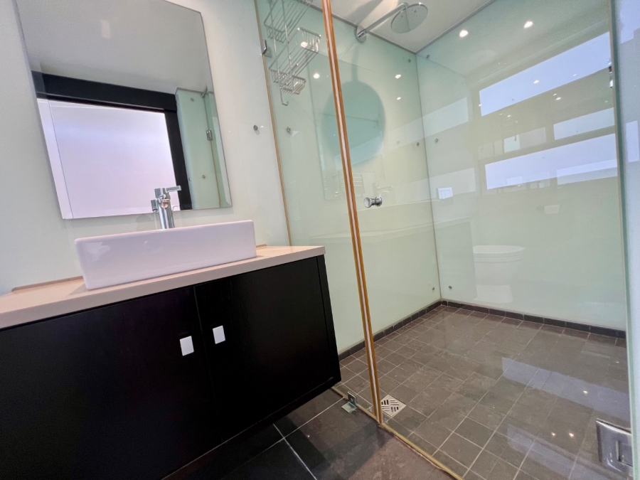 5 Bedroom Property for Sale in Oubaai Western Cape